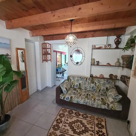 Dependance De 30m² Dans Maison Avec Entree Privee Apartment Six-Fours-les-Plages