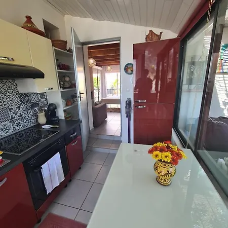 Dependance De 30m² Dans Maison Avec Entree Privee Apartment Six-Fours-les-Plages