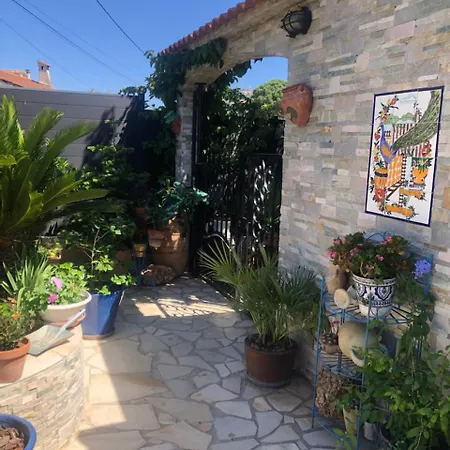 Apartment Dependance De 30m² Dans Maison Avec Entree Privee Six-Fours-les-Plages